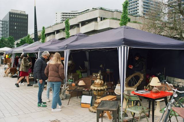 Atmosphere photo for IJ-Hallen Flea Market 2026–27