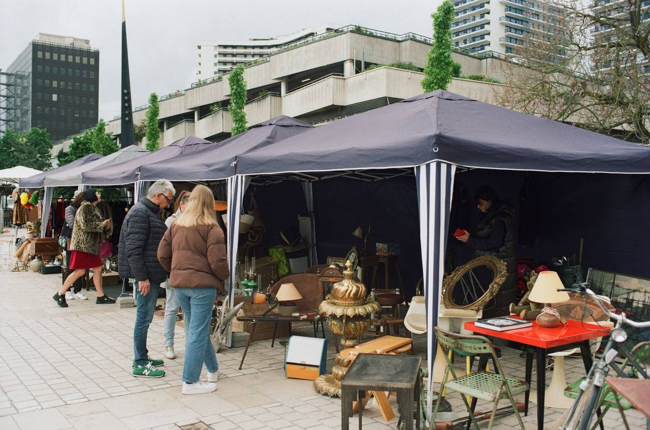 Atmosphere photo for IJ-Hallen Flea Market 2026–27